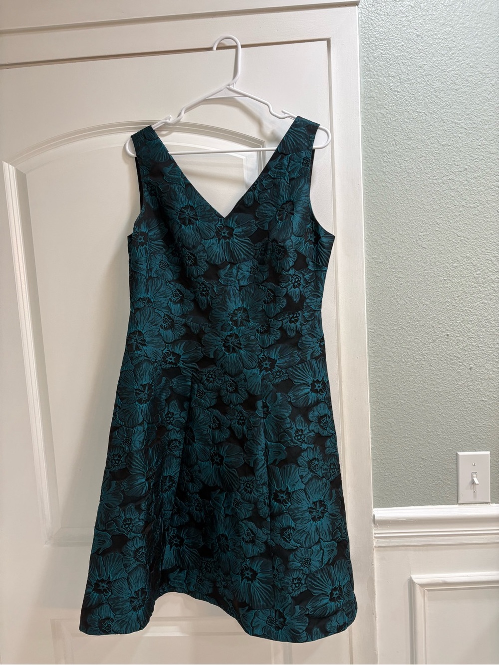 Donna Karan Teal and Black Floral  Jacquard Brocade V-Neck A-Line Dress Size 10